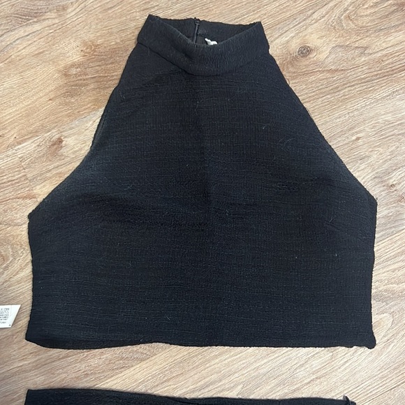 Zara Textured Halter Top + Skirt with Buttons - Picture 6 of 11